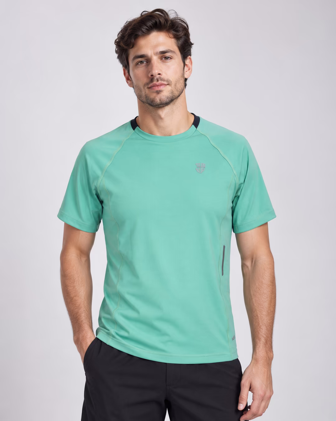 ERK 05 Garni Yaka Detaylı Polyester Erkek T-Shirt — Ön